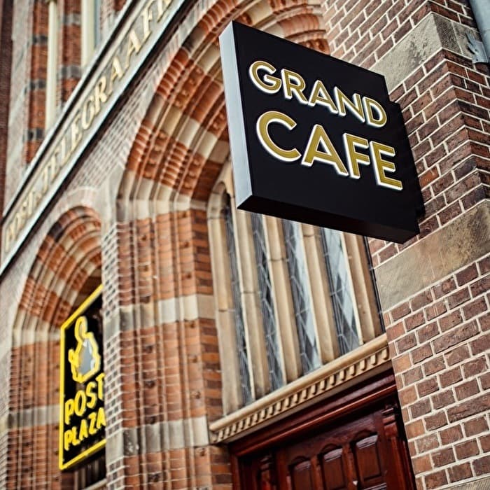 Hotel & Grand Café Post-Plaza